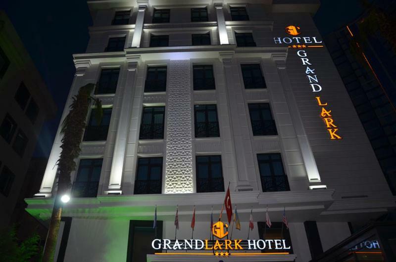 Grand Lark Hotel Prinseneilanden Buitenkant foto