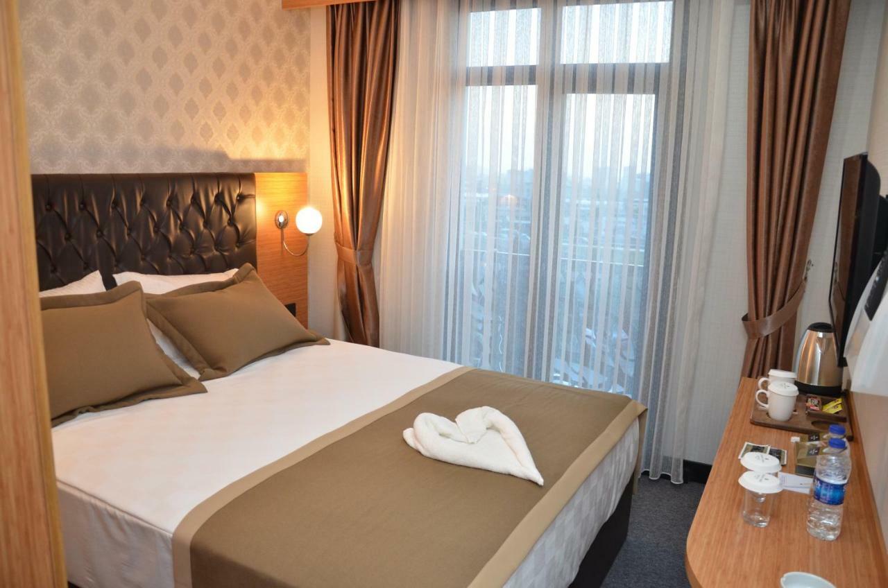 Grand Lark Hotel Prinseneilanden Buitenkant foto